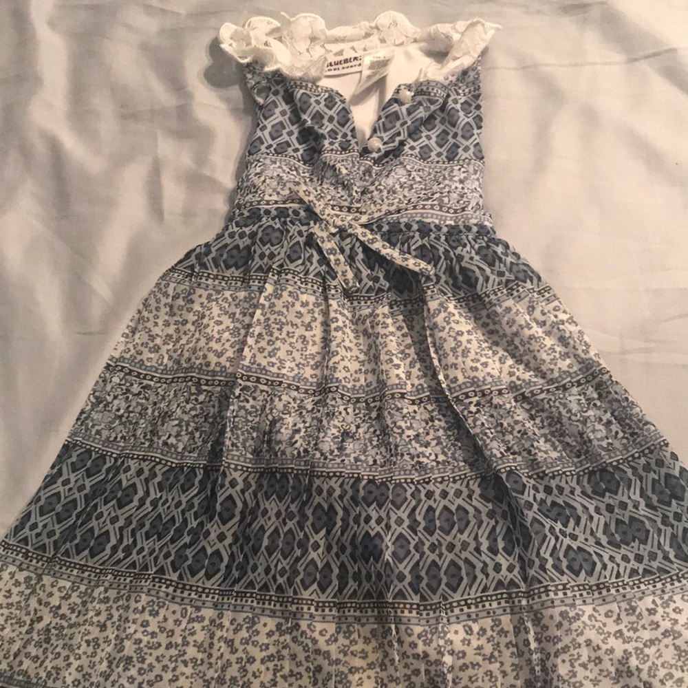 Girls Dress size 5